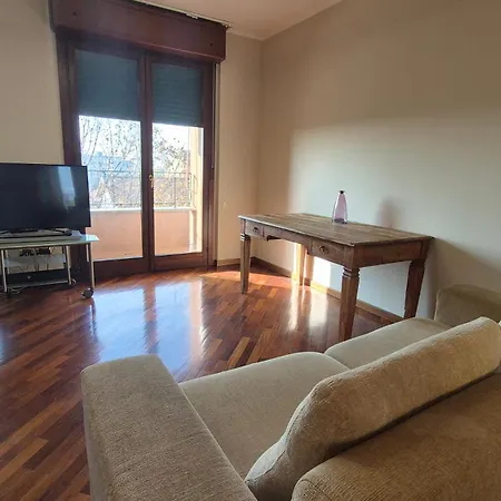 아파트 Flo House *